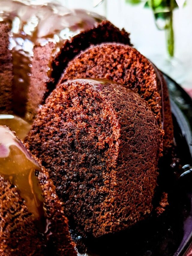 Homemade Chocolate Bundt Cake Recipe – Baking on Thyme
